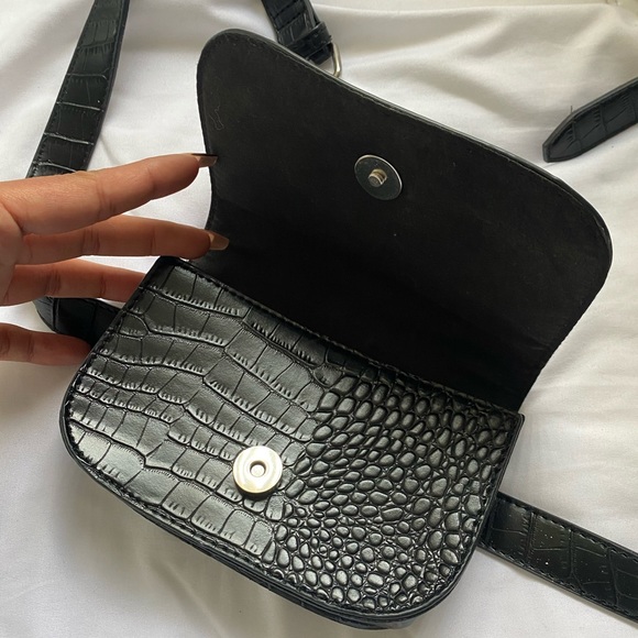 Handbags - Leather Fanny Pack